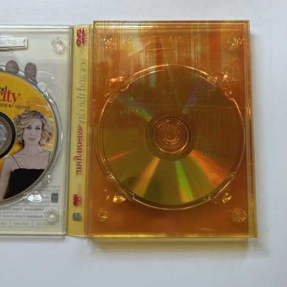 ๐๐ Sex and the City: The Complete Fourth Season DVD Set | HBO Series - Picture 9 of 11